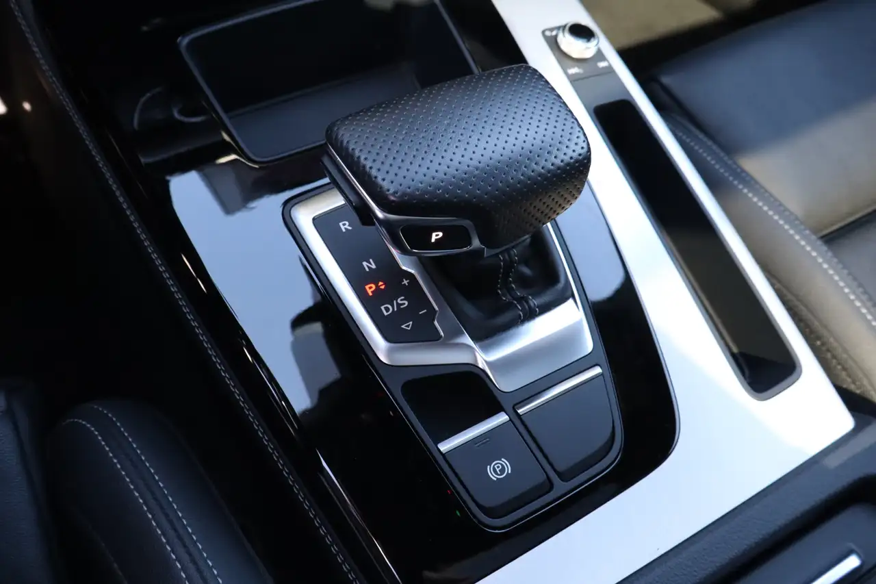 Audi Q5 - Image 19