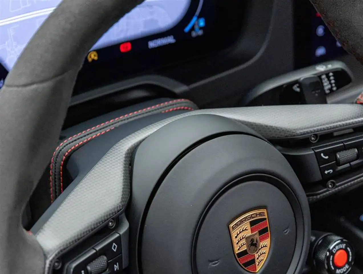 Porsche 911 - Image 30