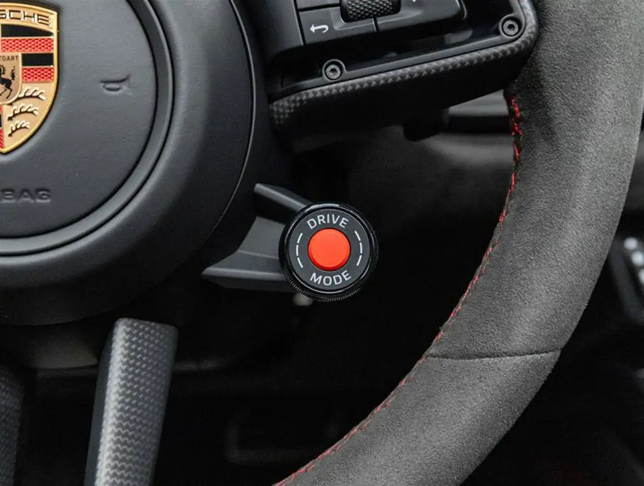 Porsche 911 - Image 29