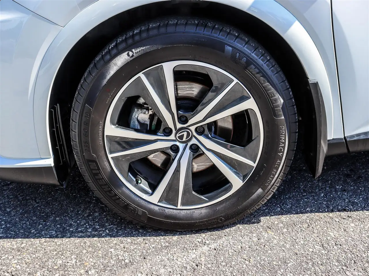 Lexus RX 350 - Image 25