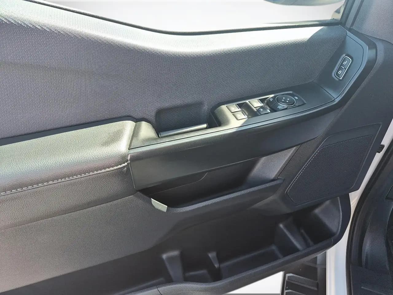Ford F-150 - Image 15