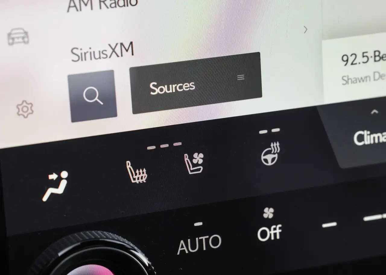 Lexus RX 350 - Image 25