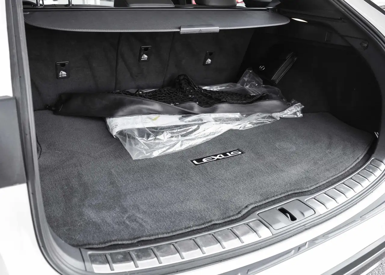 Lexus RX 350 - Image 35