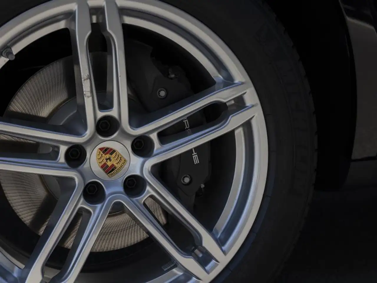 Porsche Macan - Image 7
