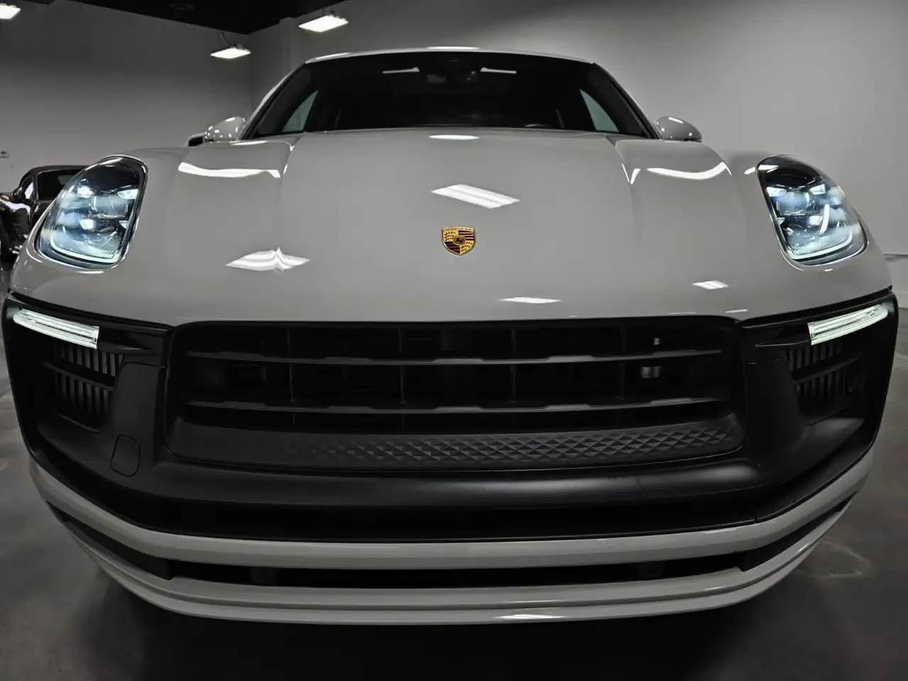 Porsche Macan - Image 7