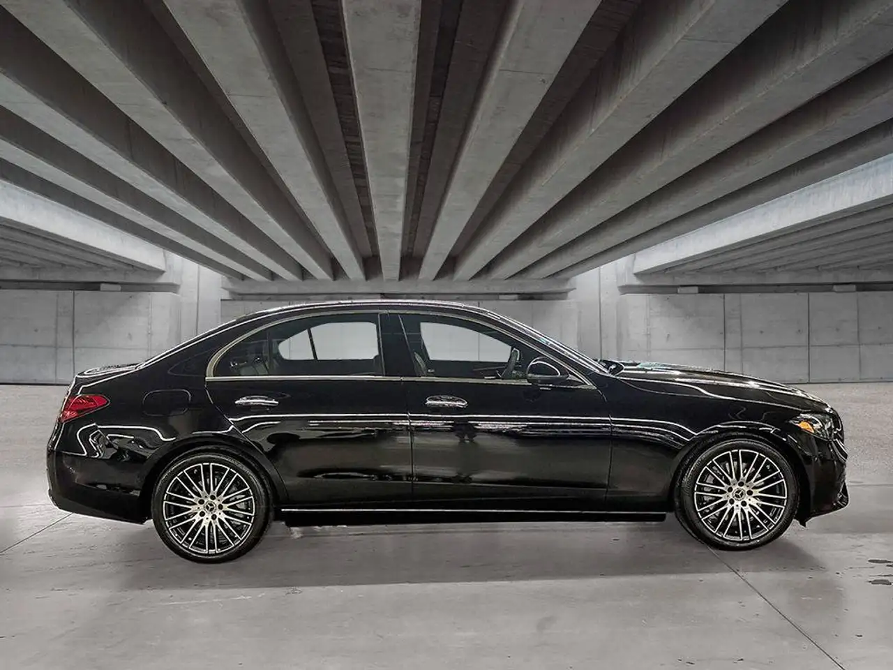 Mercedes-Benz C-Class - Image 6