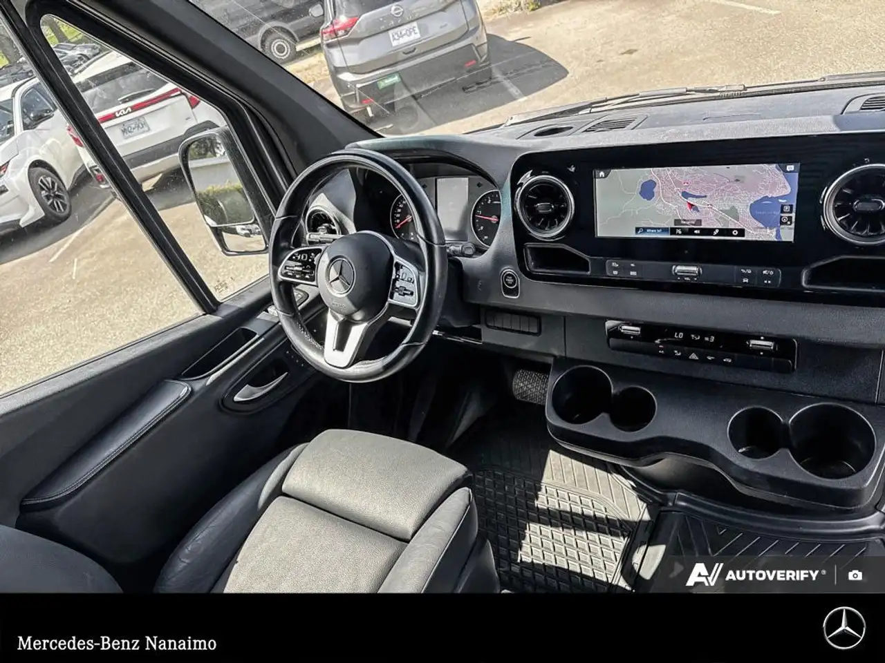 Mercedes-Benz Sprinter - Image 13