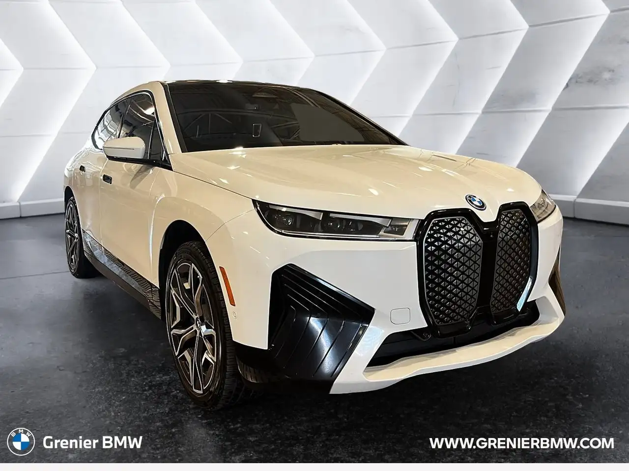 BMW iX - Image 1