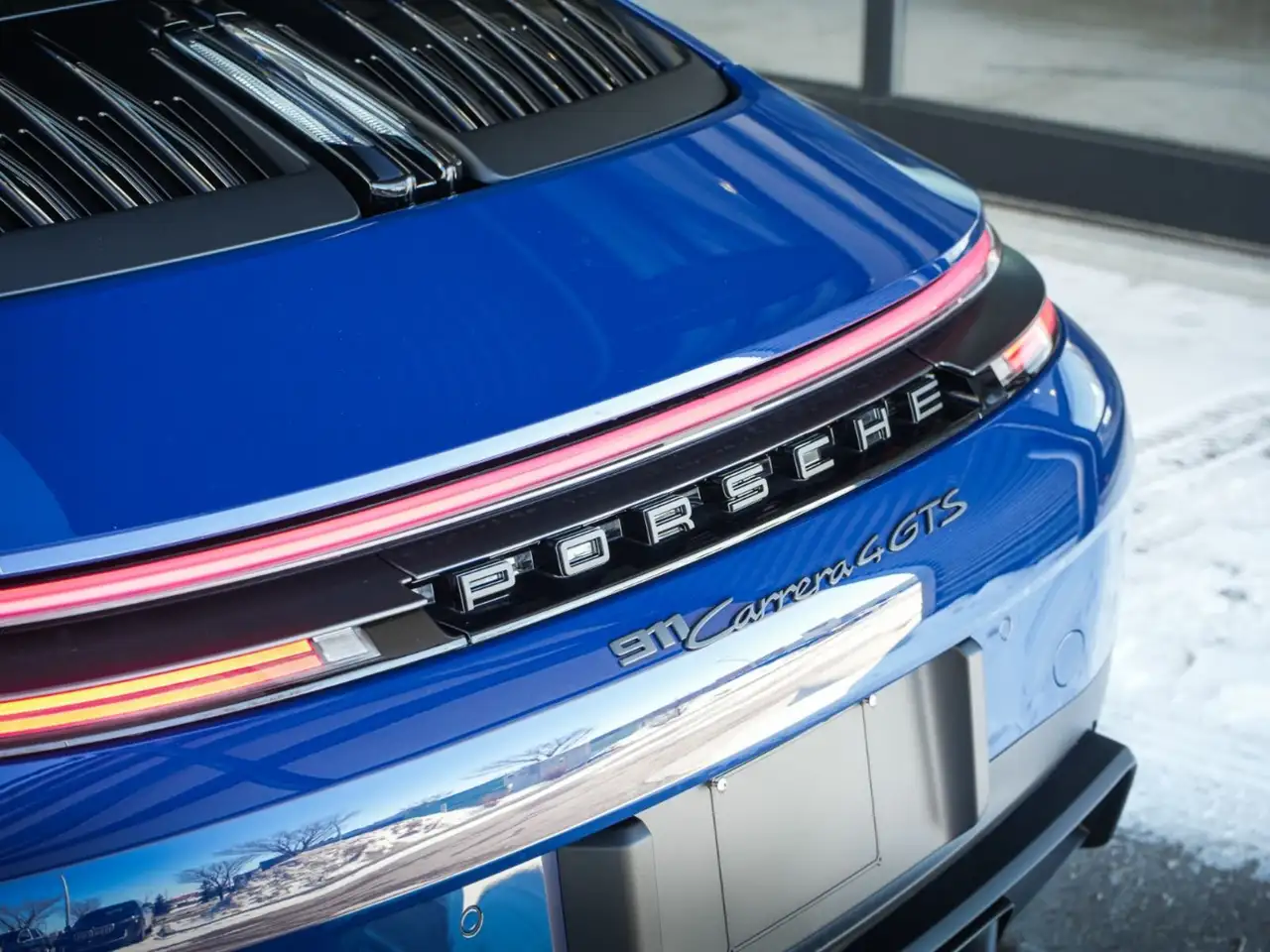Porsche 911 - Image 10