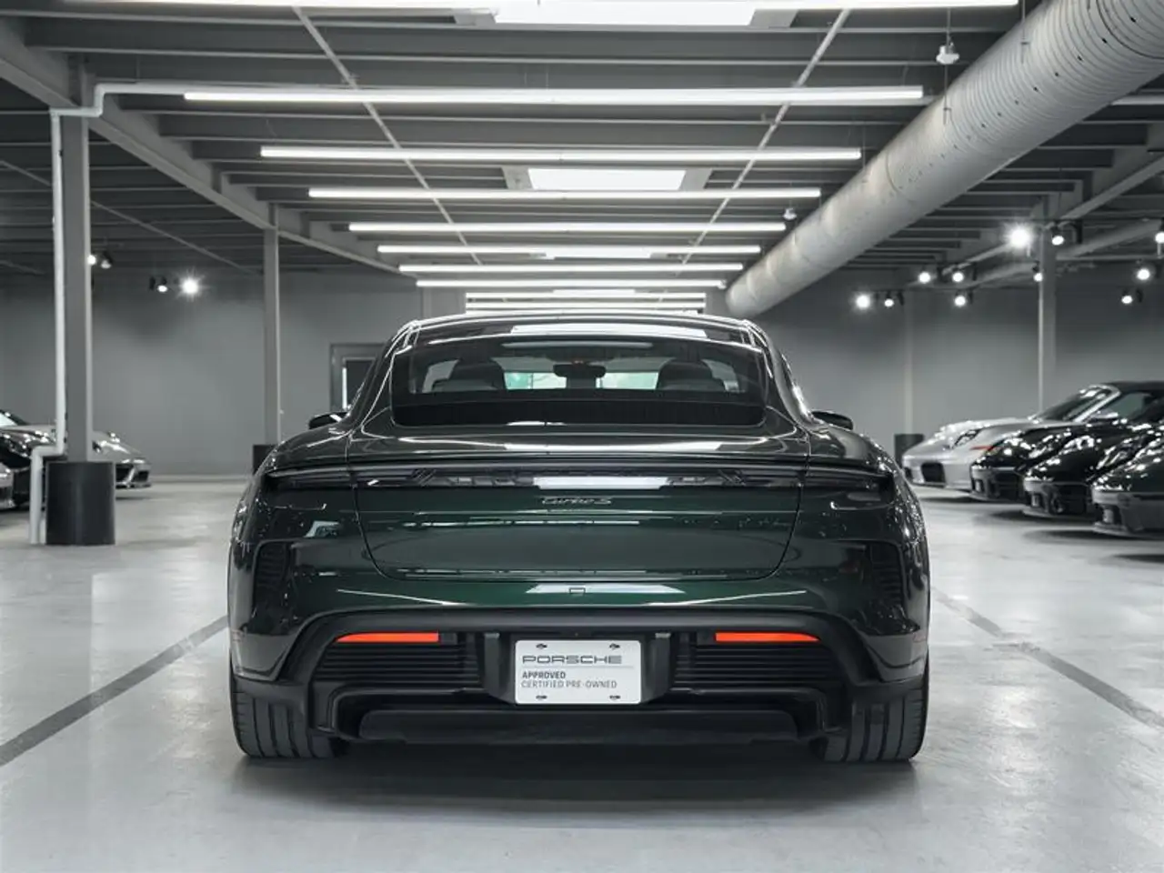 Porsche Taycan - Image 4