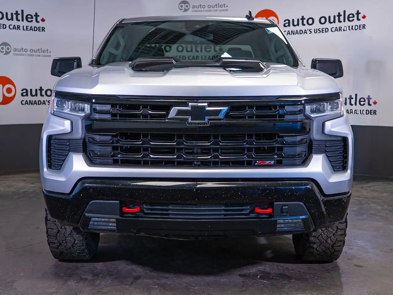 Chevrolet Silverado 1500 - Image 2