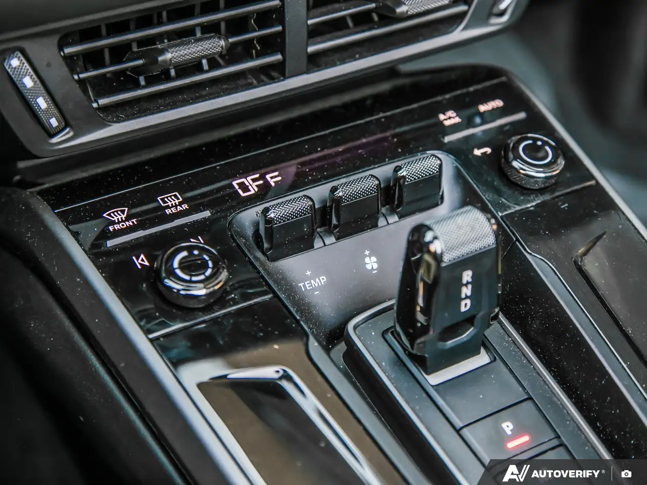 Porsche 911 - Image 22