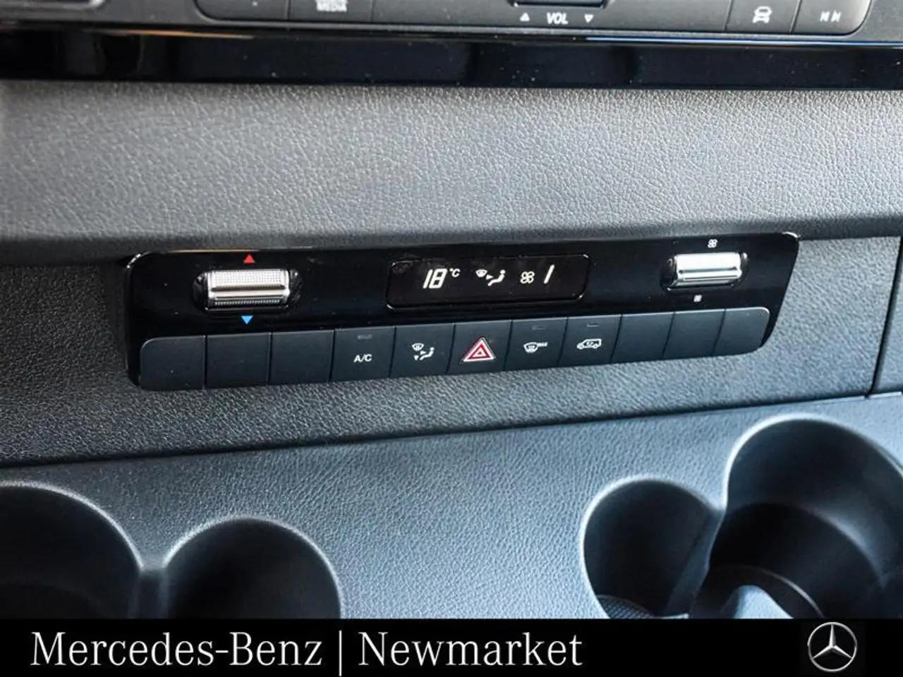 Mercedes-Benz Sprinter - Image 22