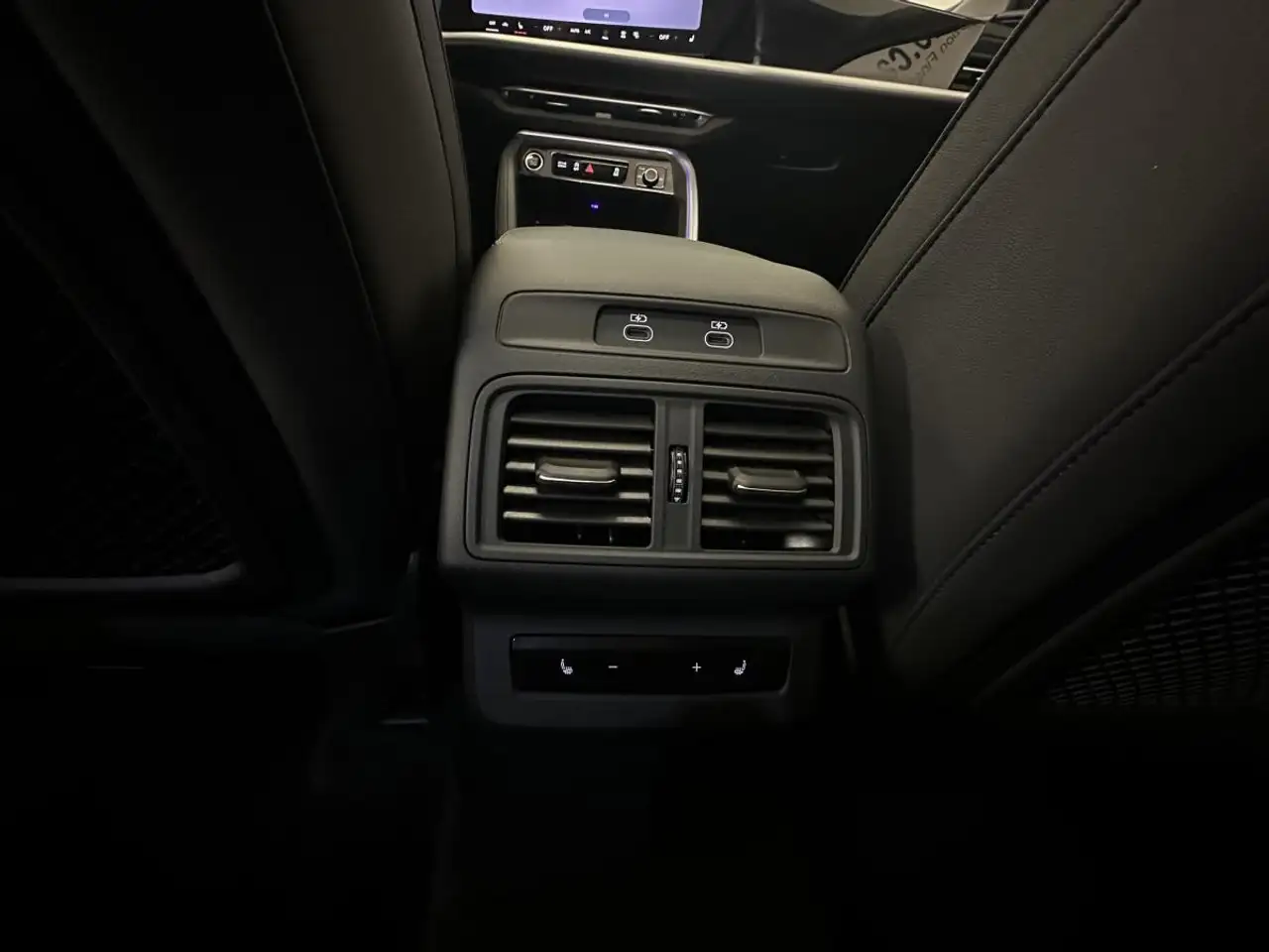 Audi Q5 - Image 10