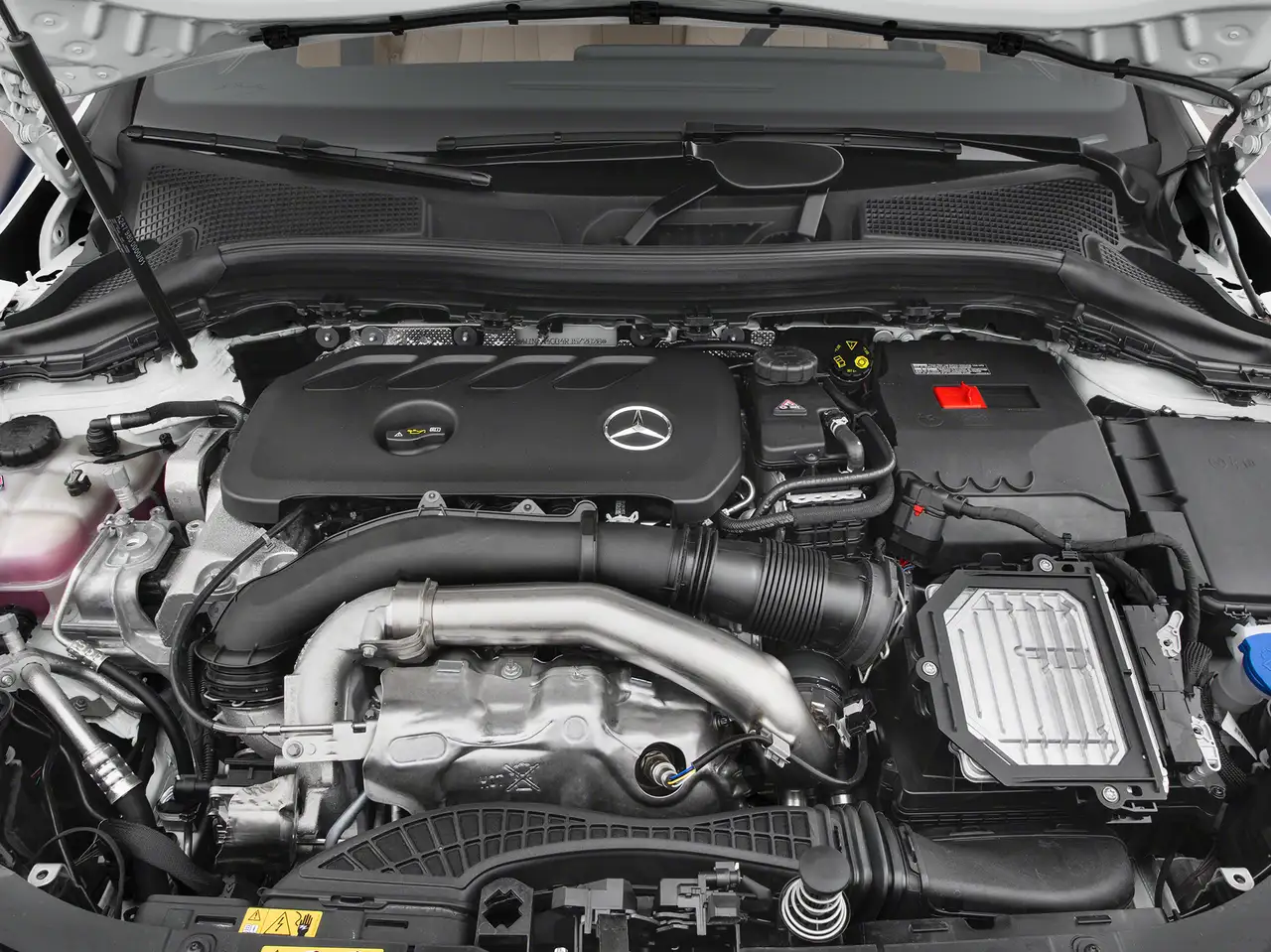 Mercedes-Benz GLA - Image 8