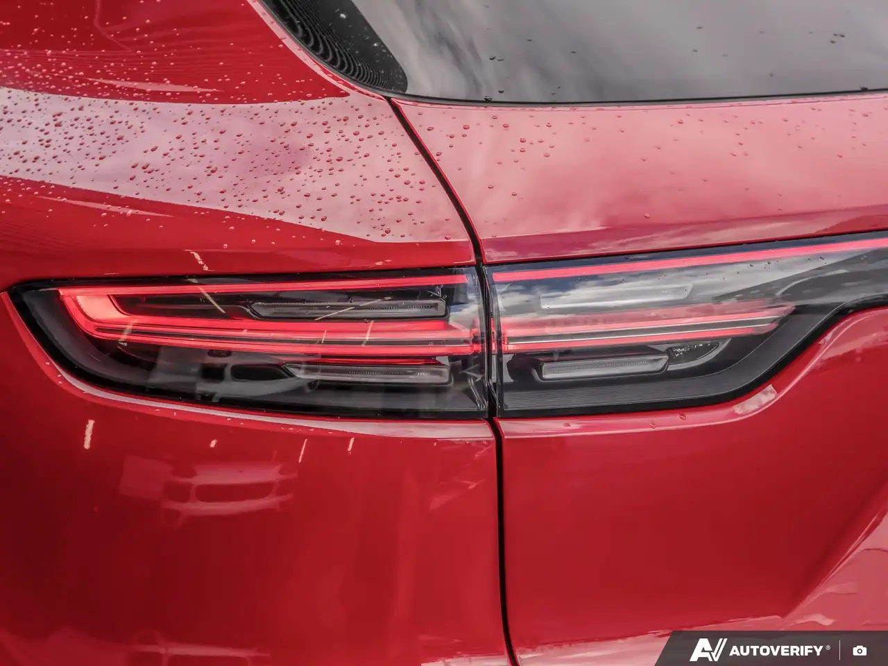 Porsche Cayenne - Image 13
