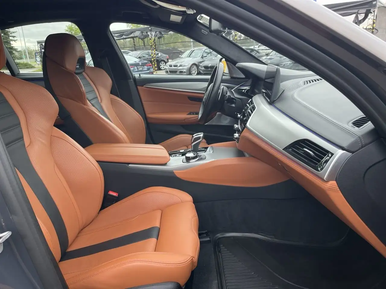 BMW M5 - Image 33