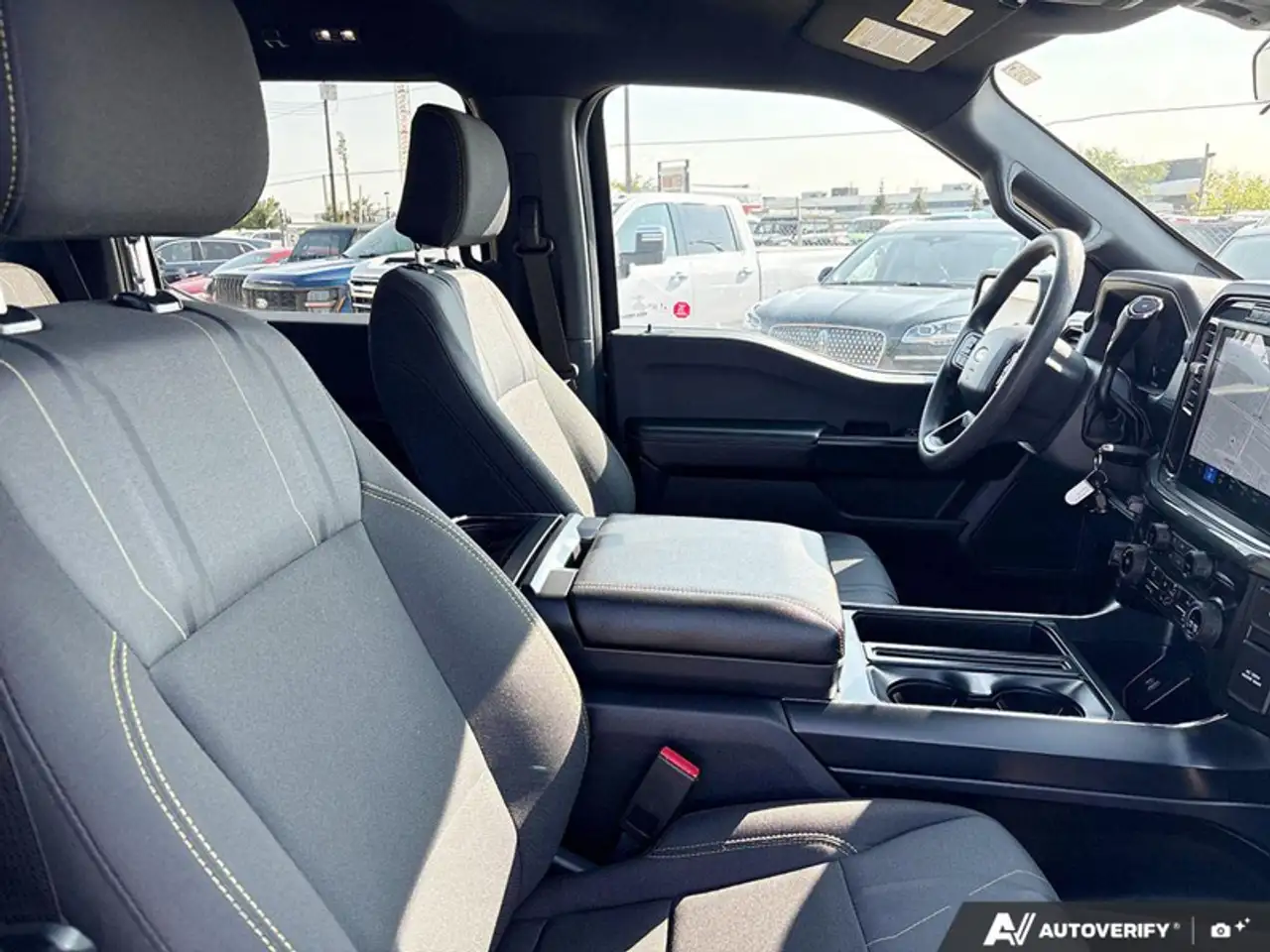 Ford F-150 - Image 22