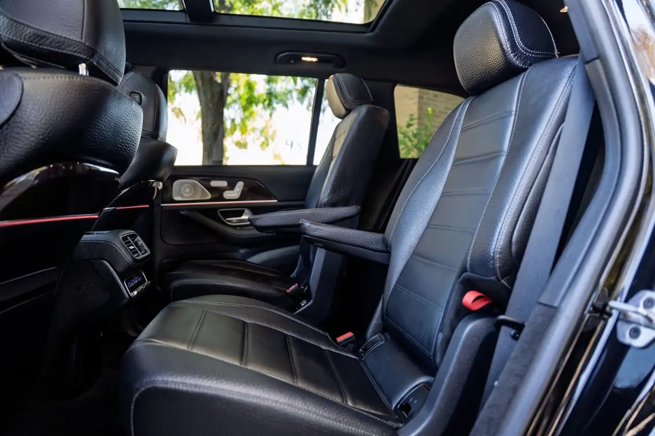 Mercedes-Benz GLS - Image 23