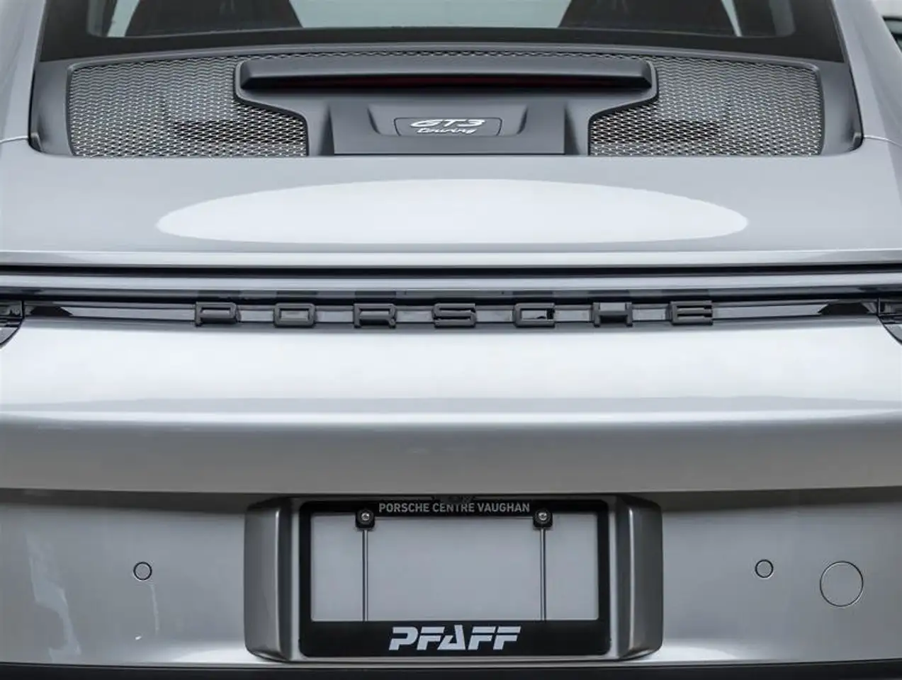 Porsche 911 - Image 22