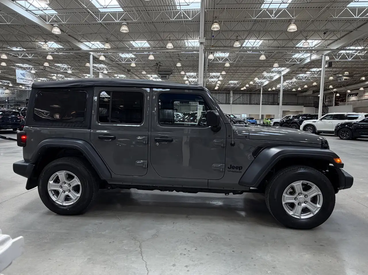 Jeep Wrangler - Image 4