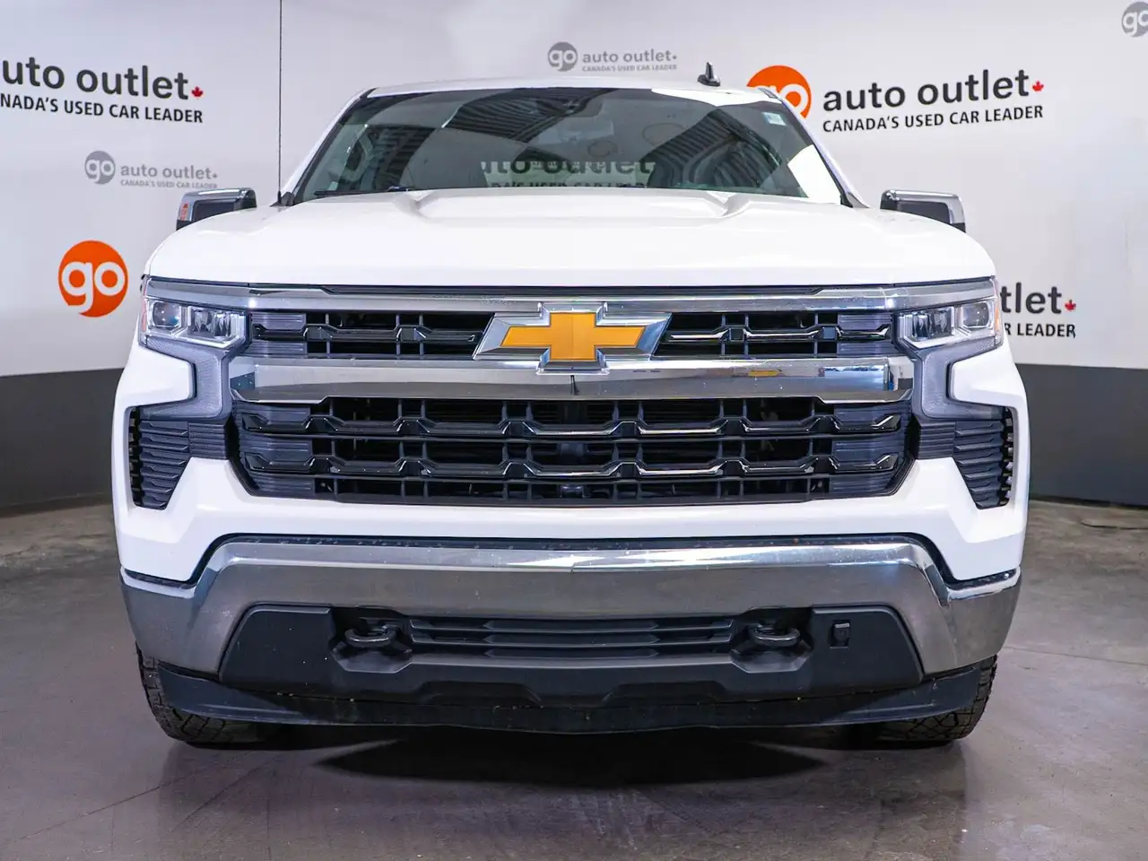 Chevrolet Silverado 1500 - Image 2