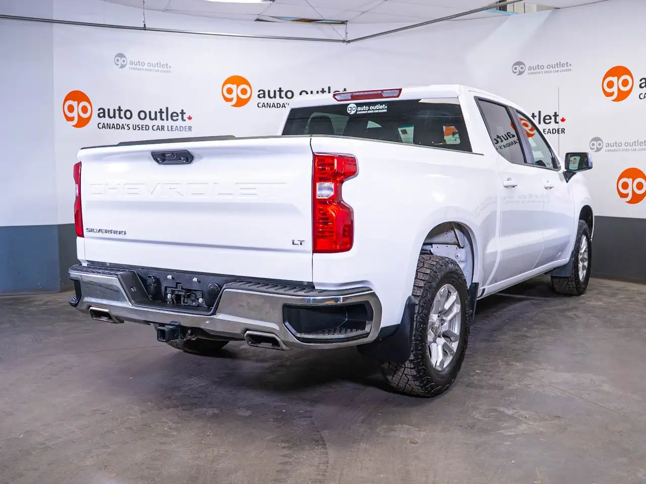 Chevrolet Silverado 1500 - Image 6