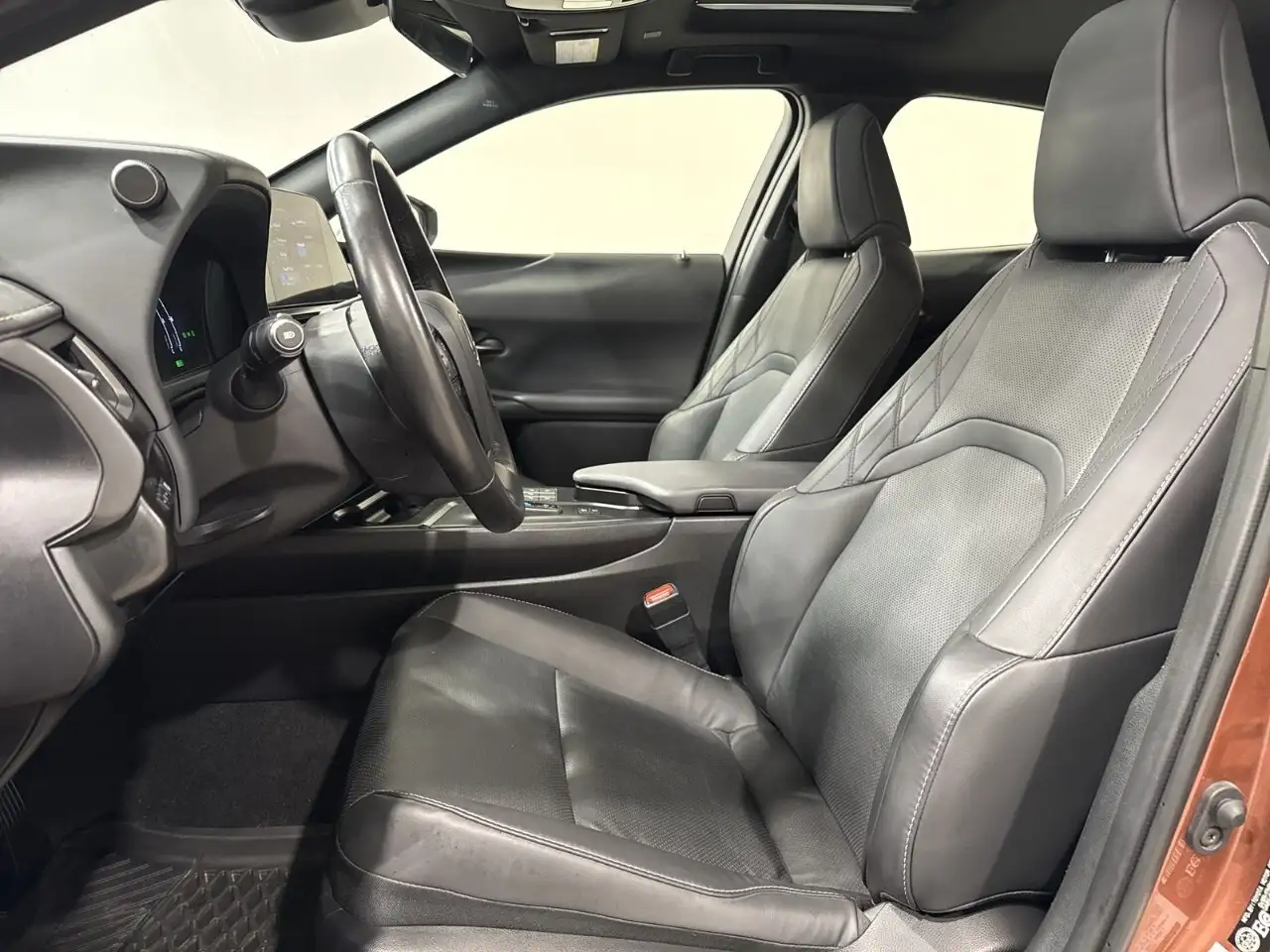 Lexus UX - Image 11