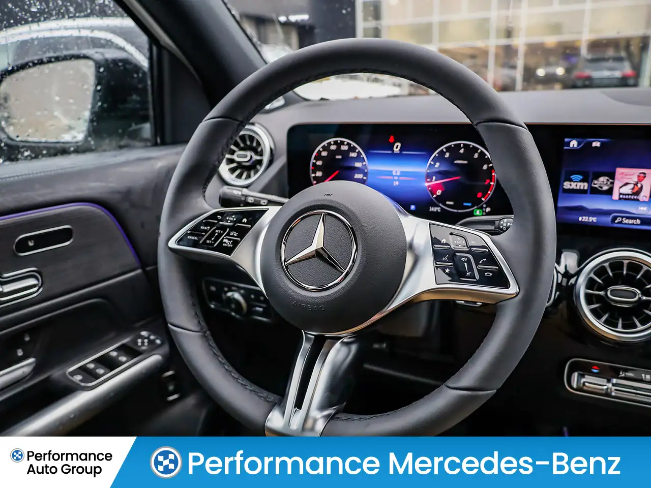 Mercedes-Benz GLA - Image 23
