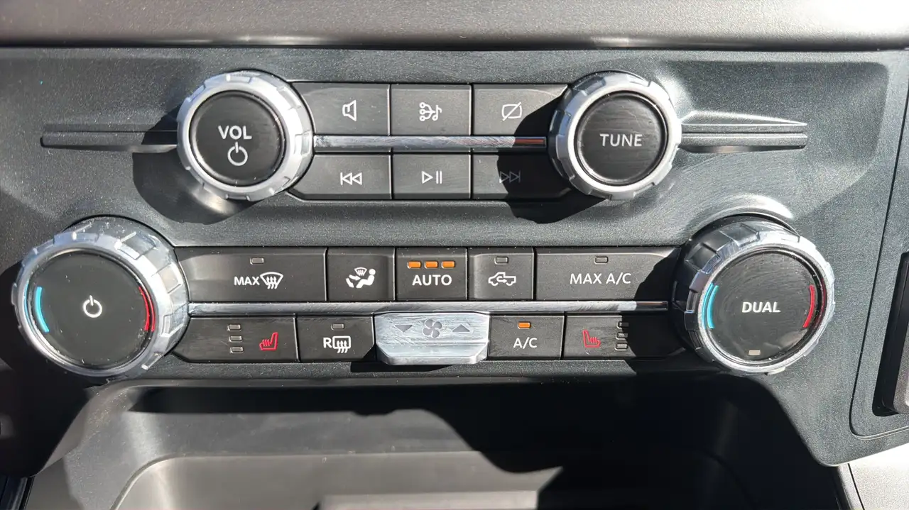 Ford F-150 - Image 24