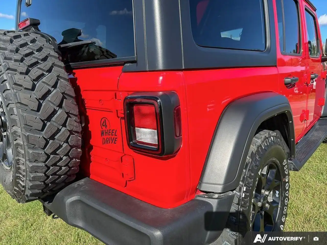 Jeep Wrangler - Image 13