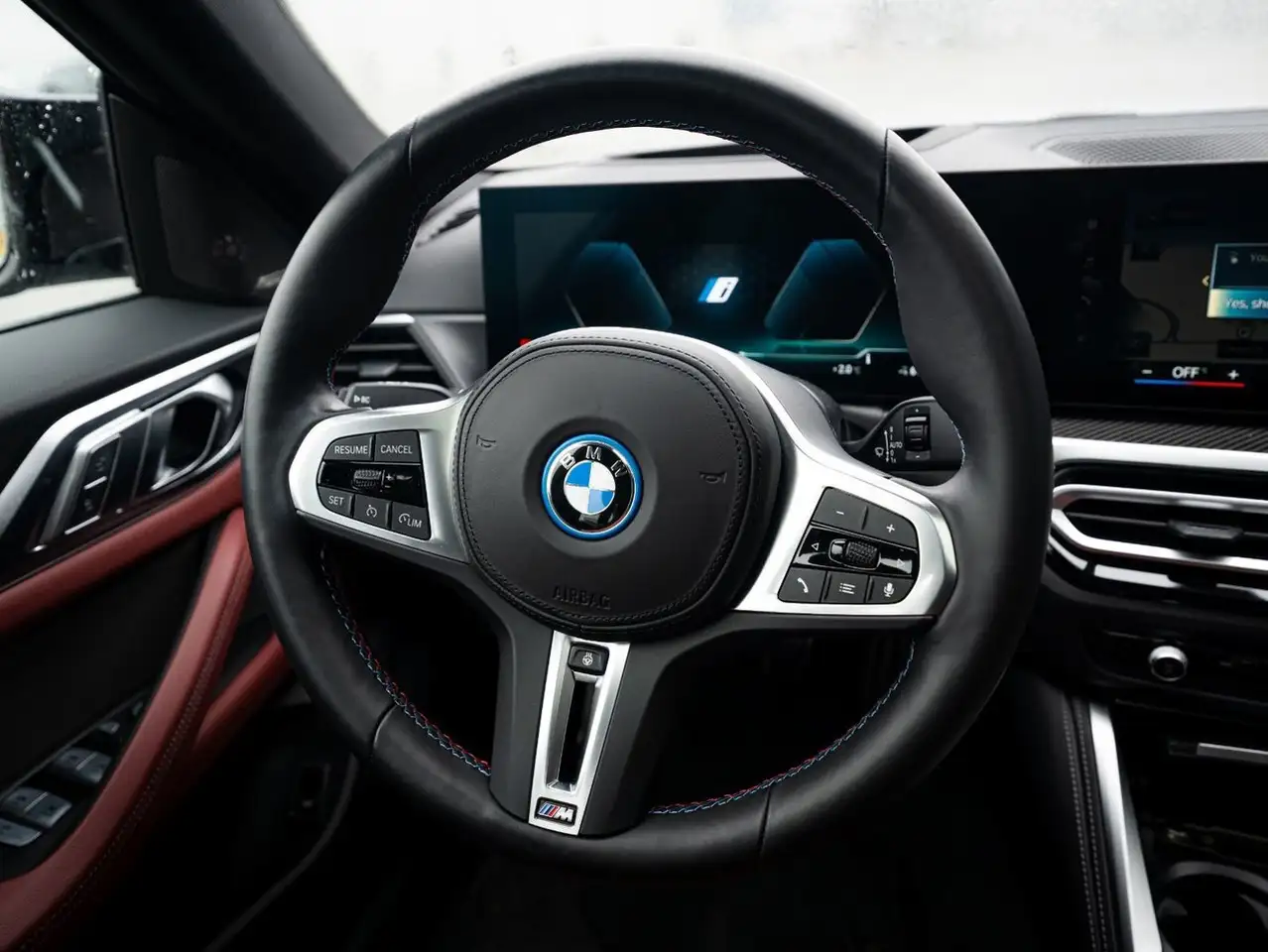 BMW i4 - Image 12