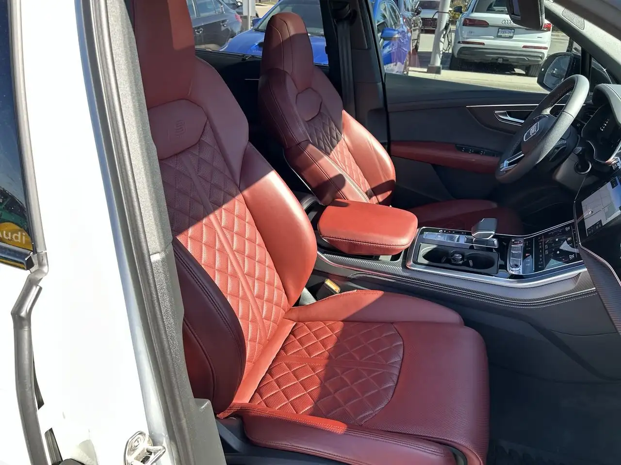 Audi SQ7 - Image 34