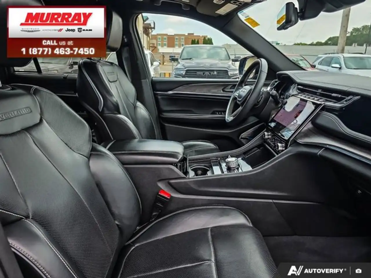 Jeep Grand Cherokee - Image 22