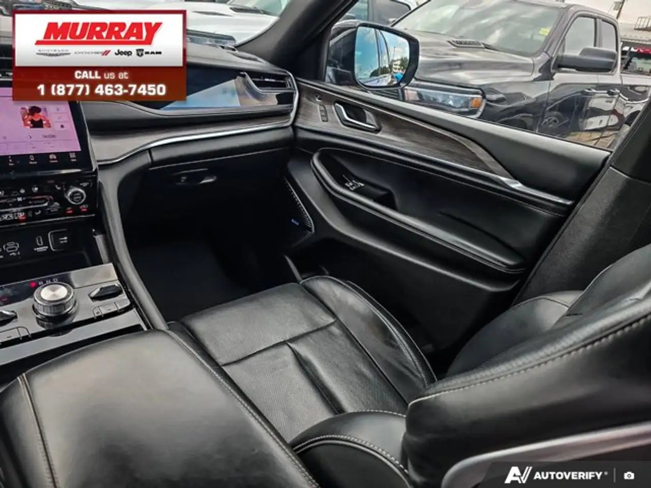 Jeep Grand Cherokee - Image 25