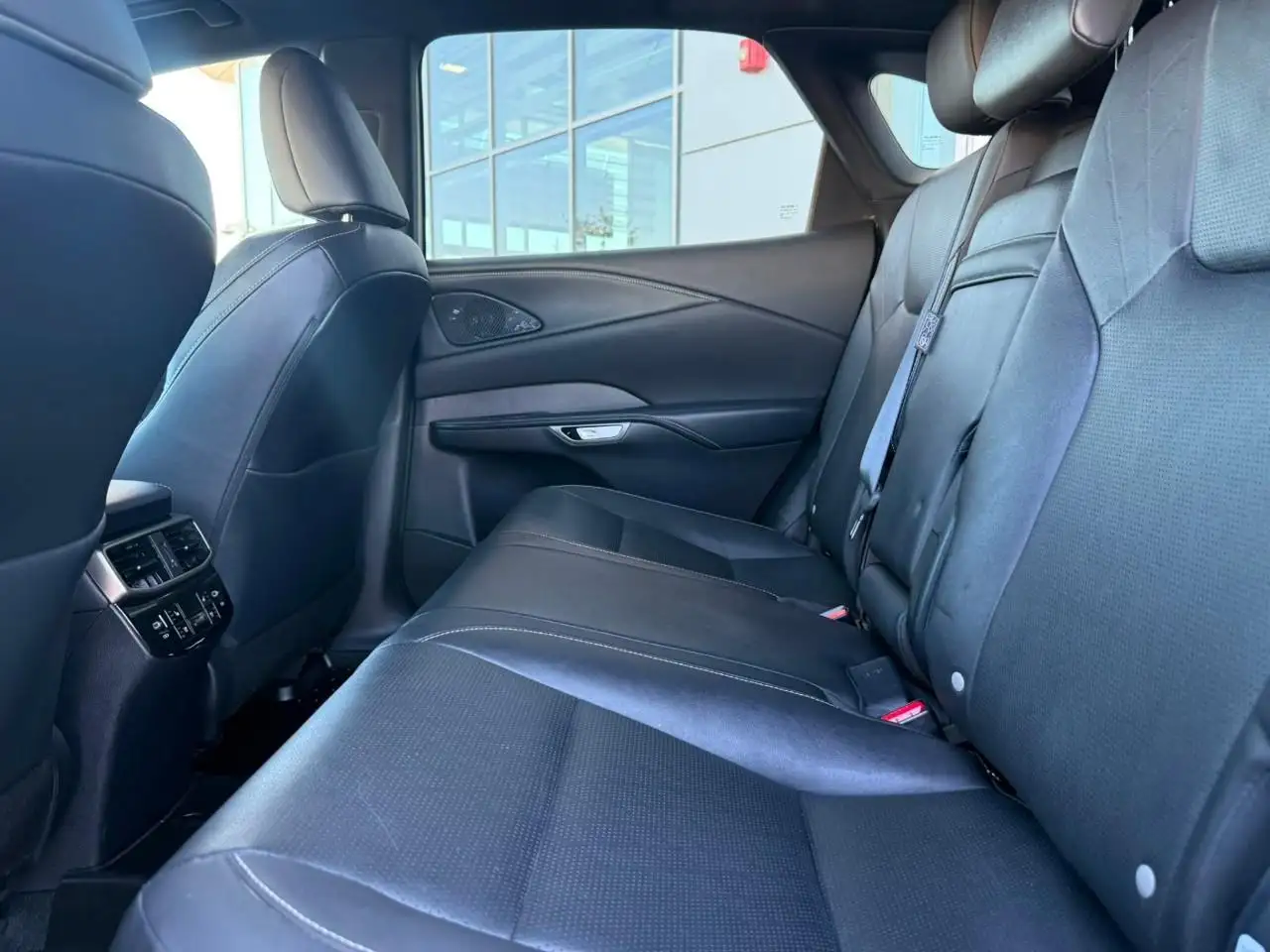 Lexus RX 350 - Image 9