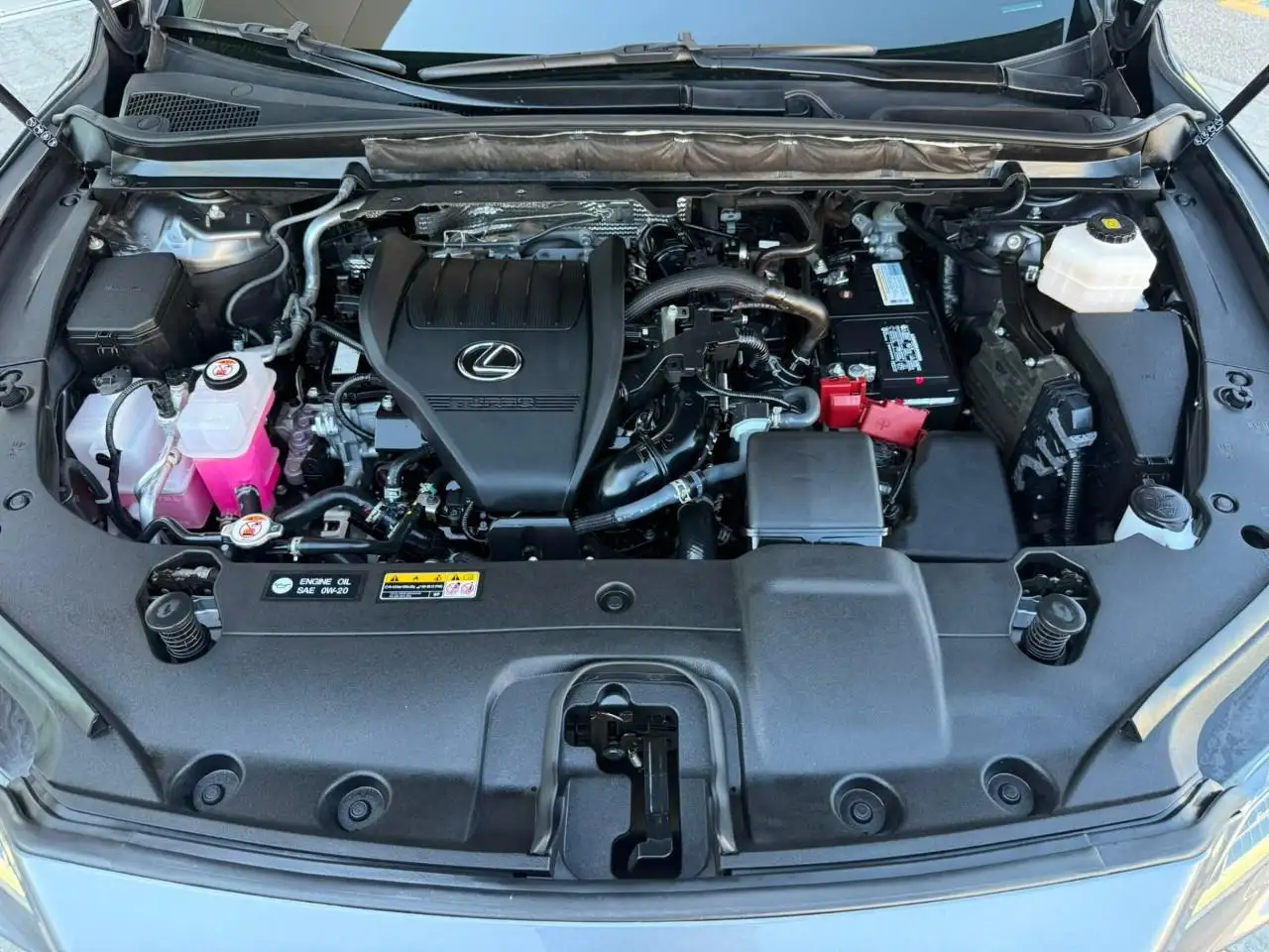 Lexus RX 350 - Image 24