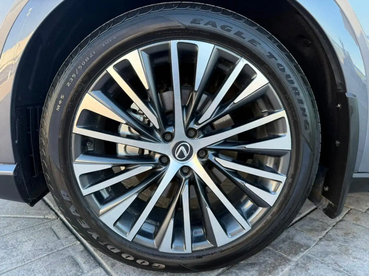 Lexus RX 350 - Image 23