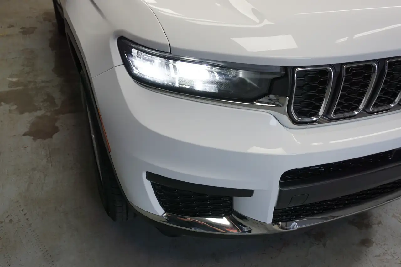 Jeep Grand Cherokee - Image 9