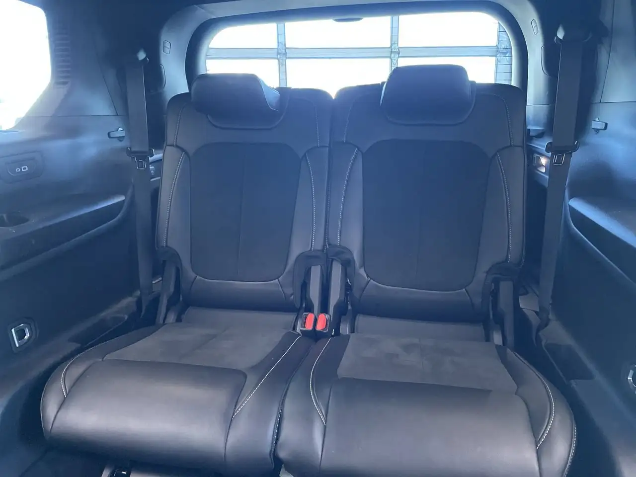 Jeep Grand Cherokee - Image 38