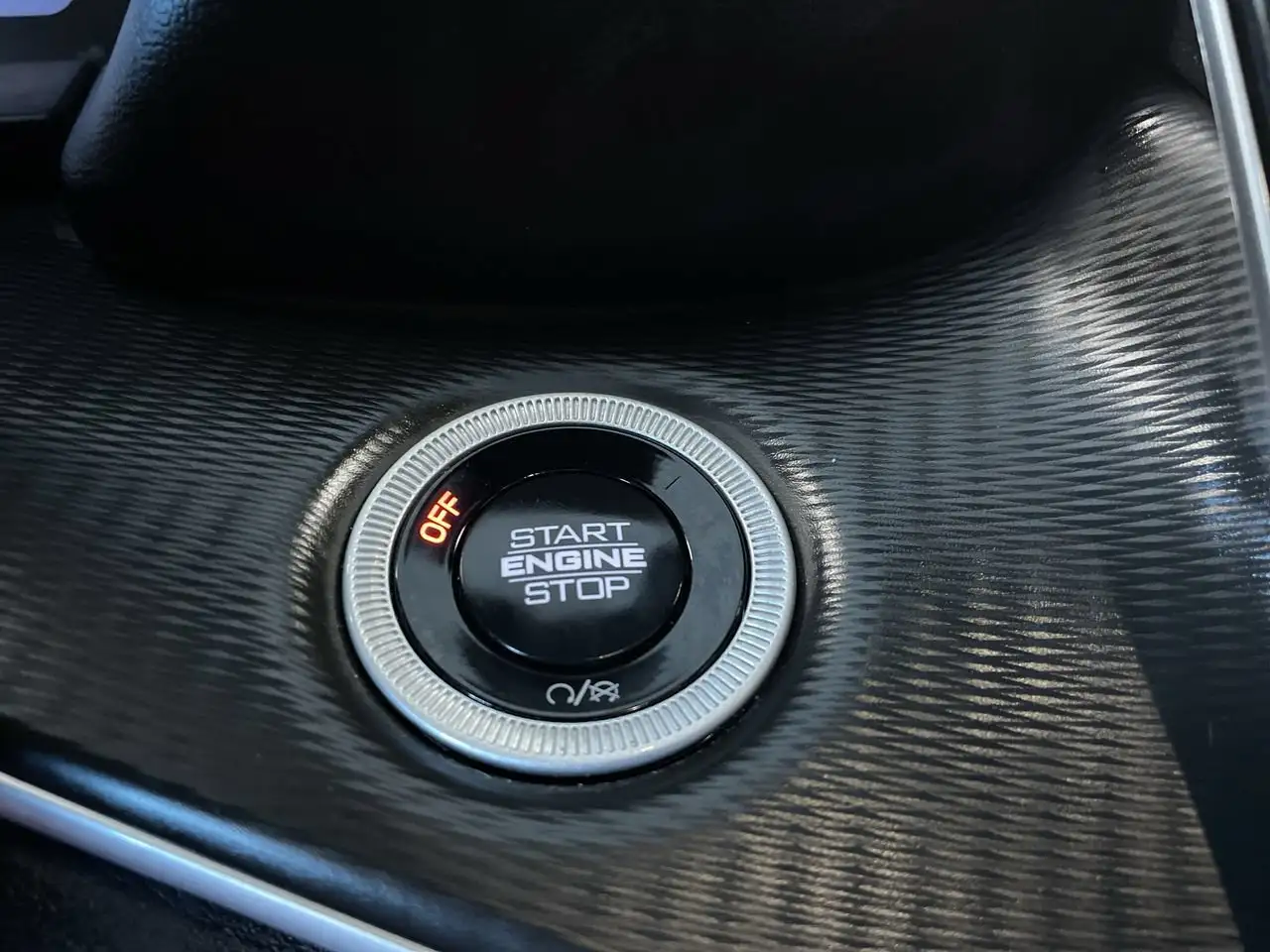 Jeep Grand Cherokee - Image 22