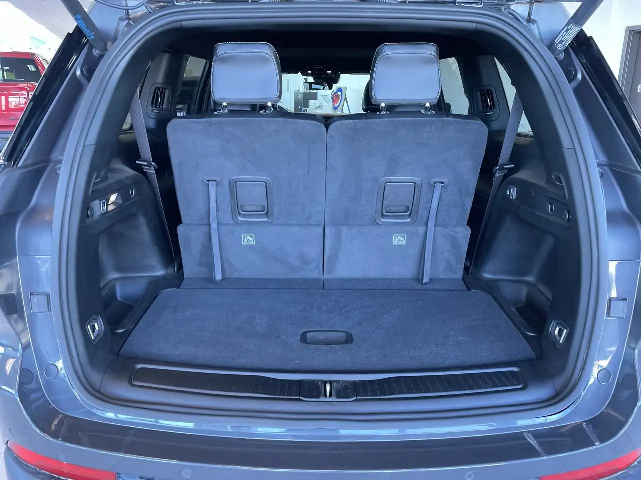 Jeep Grand Cherokee - Image 40