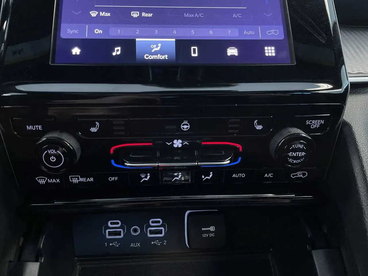 Jeep Grand Cherokee - Image 30