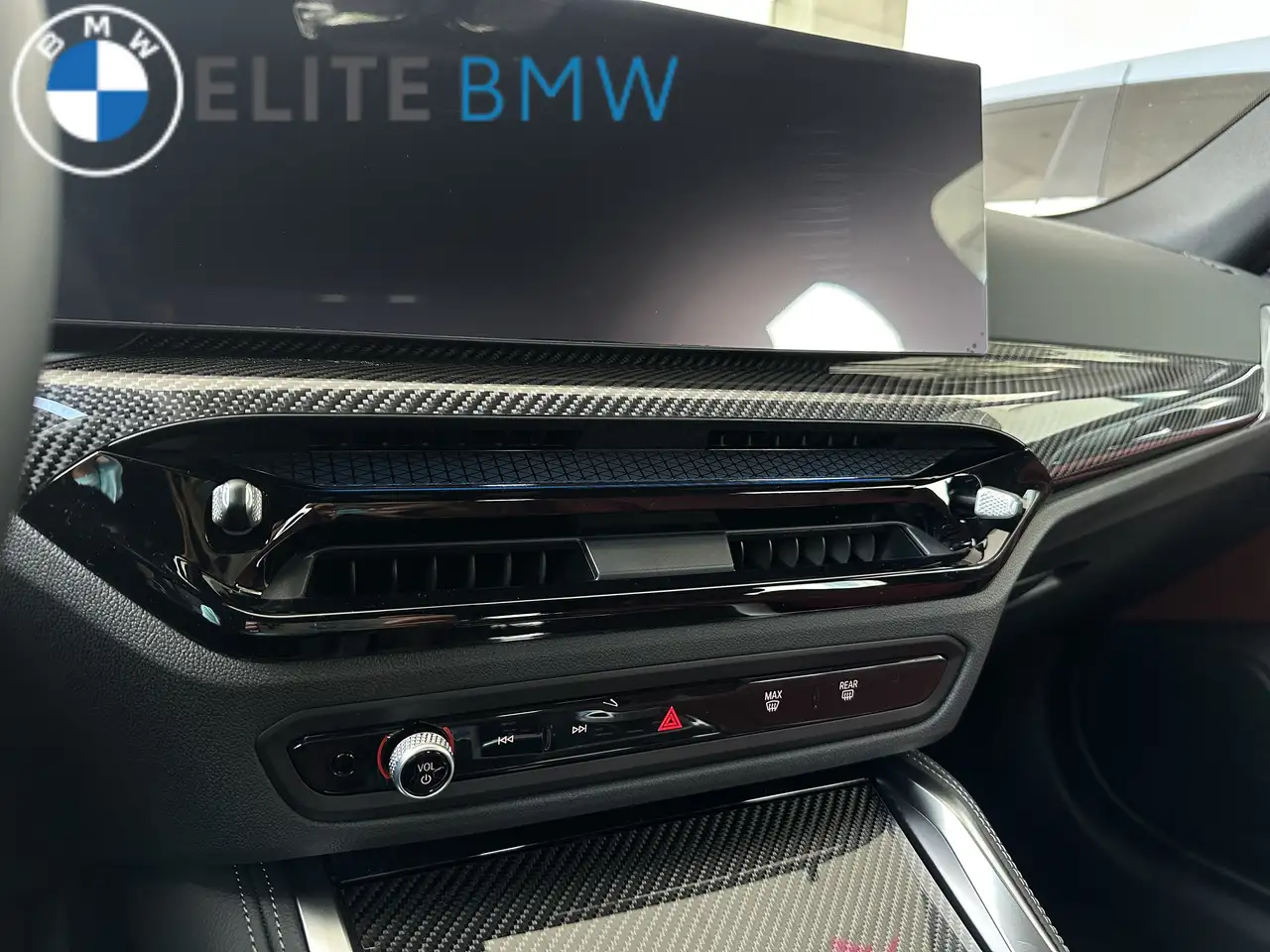 BMW i4 - Image 14