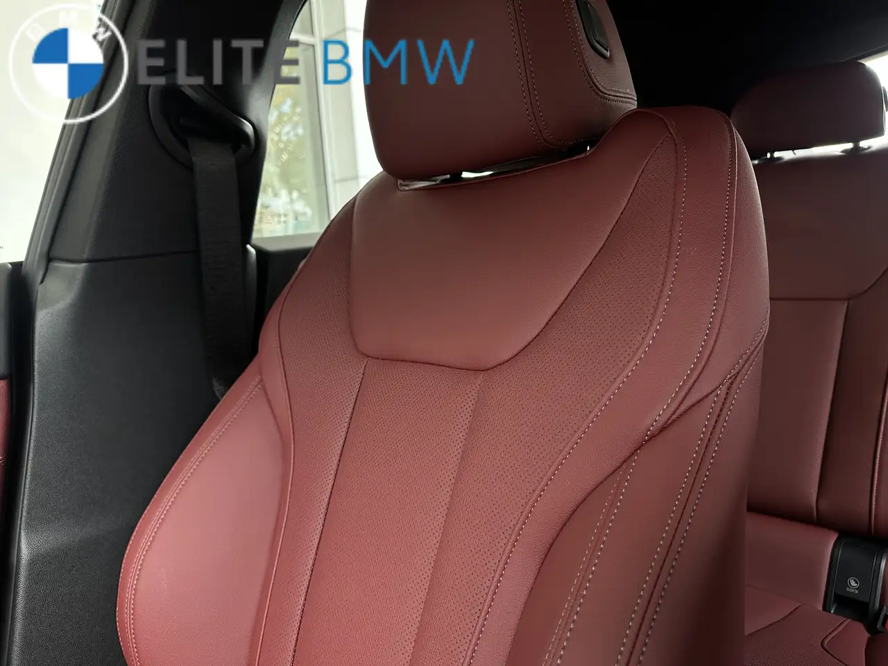 BMW i4 - Image 3