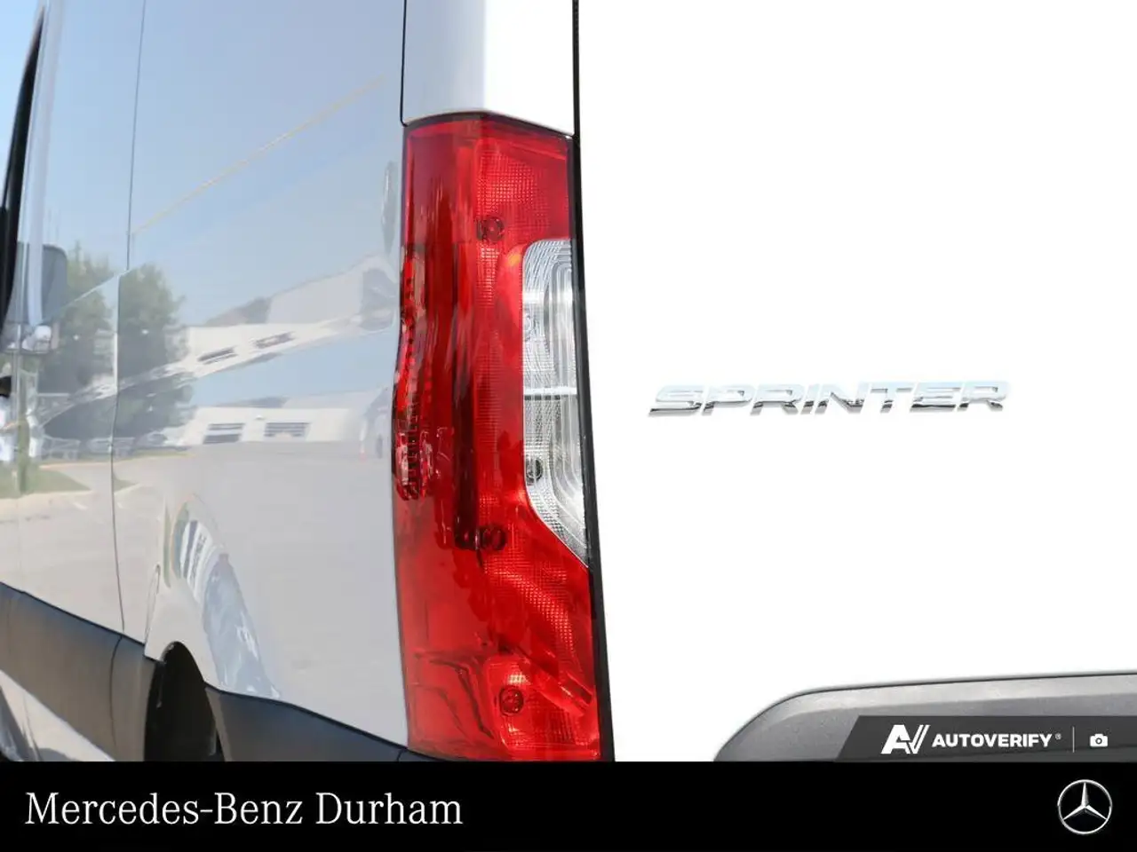 Mercedes-Benz Sprinter - Image 12