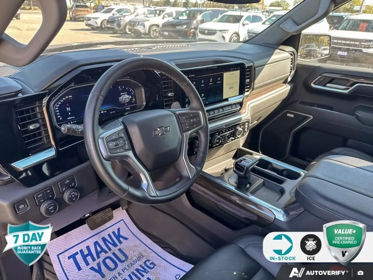 Chevrolet Silverado 1500 - Image 14