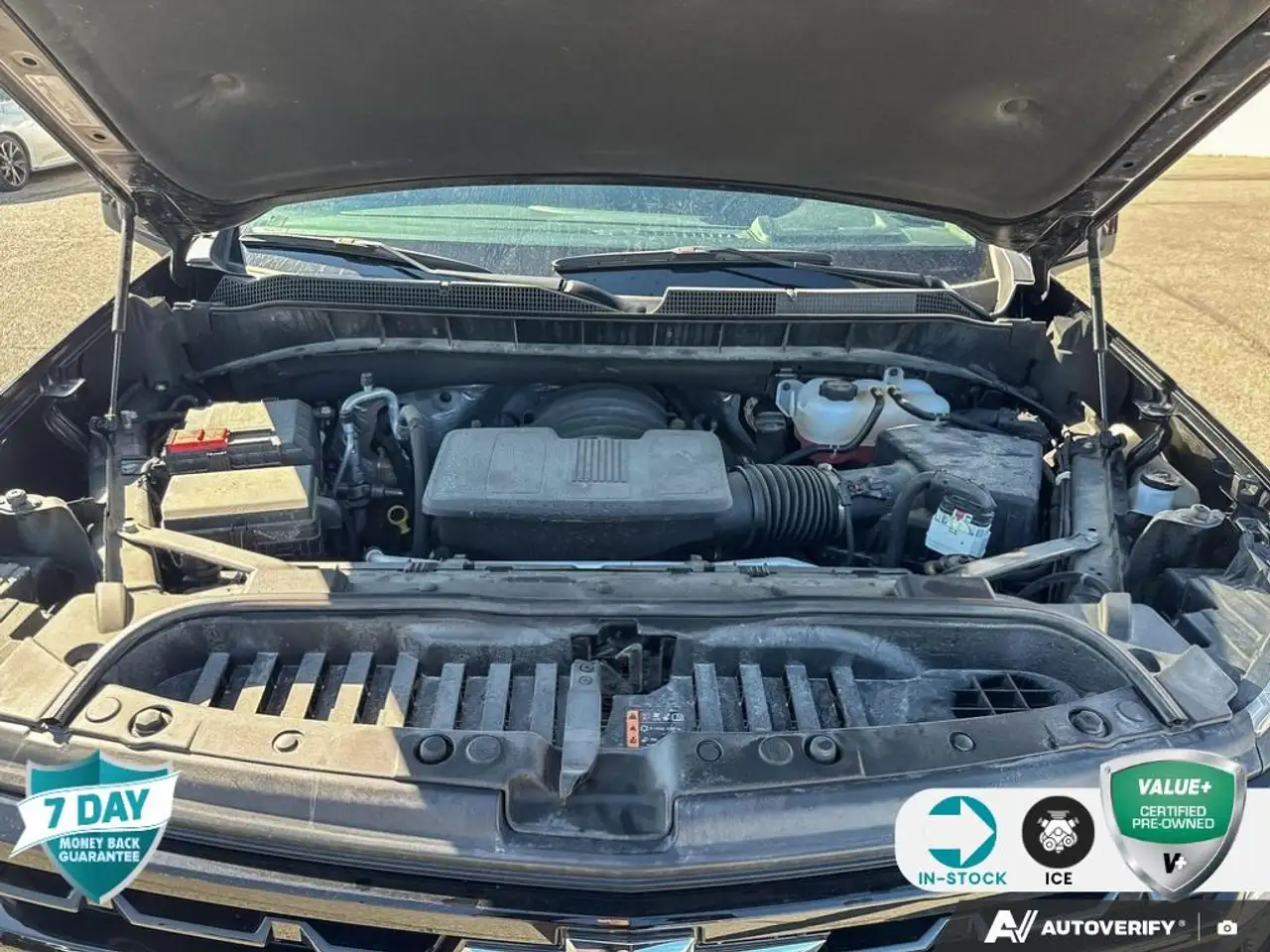Chevrolet Silverado 1500 - Image 11