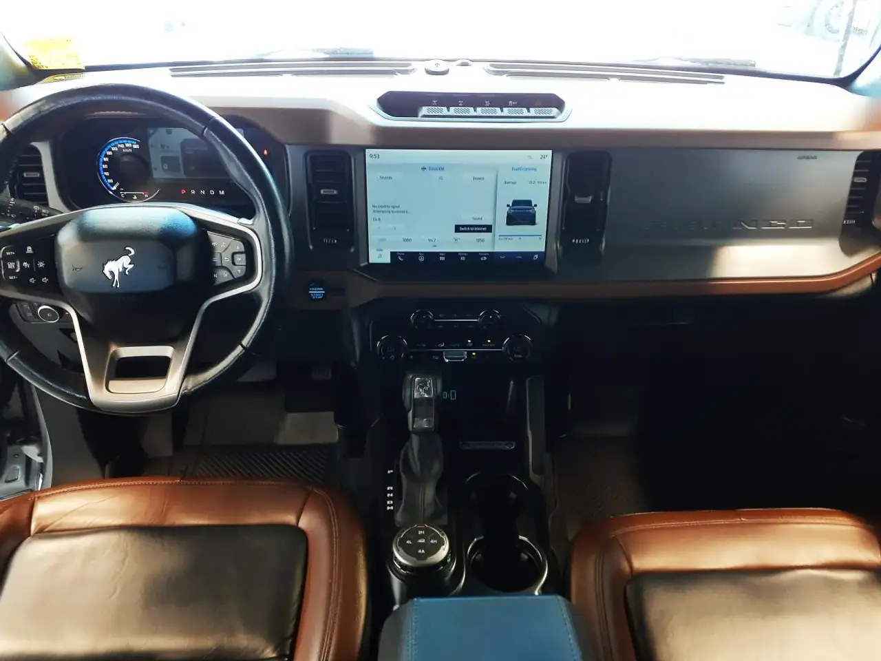 Ford Bronco - Image 20