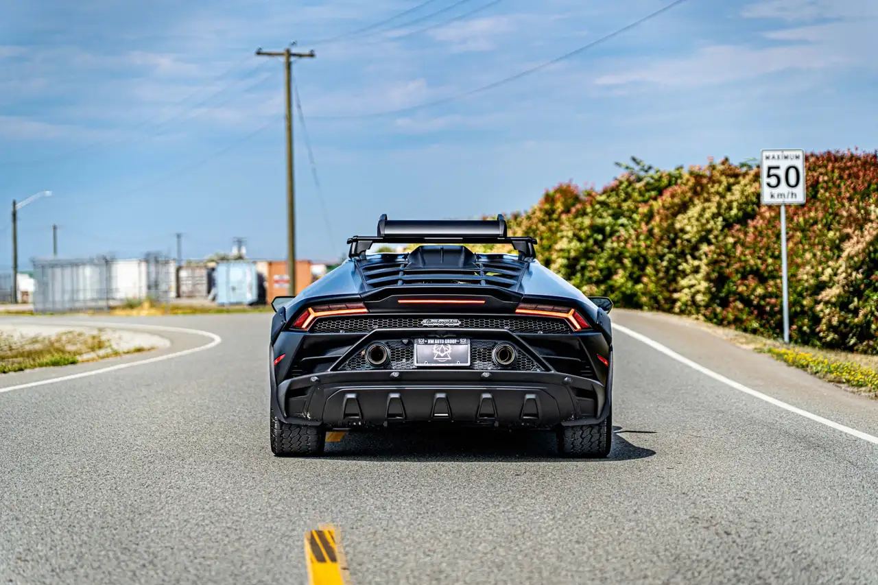 Lamborghini Huracán - Image 26